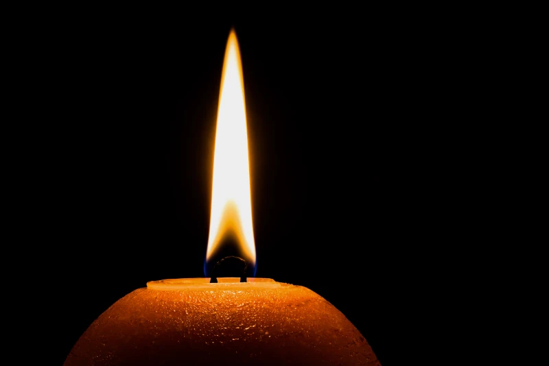 Condolences candle.
