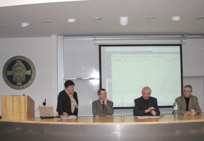 Fotografie z konferencie o náboženskej terminológii (14. 2. 2008)