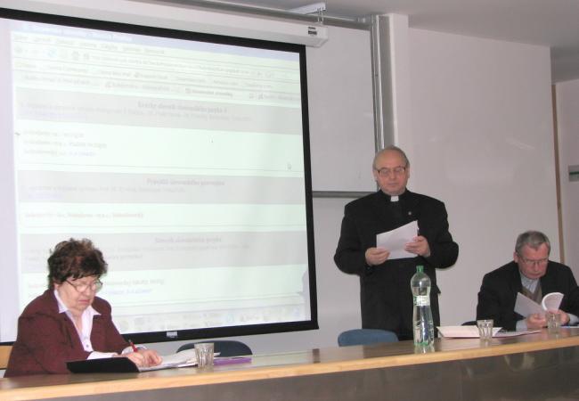 Fotografie z konferencie o náboženskej terminológii (14. 2. 2008)